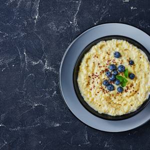 Przepis na jaglankę od Ani Starmach! "Zamienia kaszę w pyszny, kremowy budyń"                                                                                    