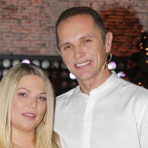 Waldemar z „Rolnik szuka żony” w towarzystwie programowych kandydatek. Uczestnik show pokazał zaskakujące zdjęcie! 