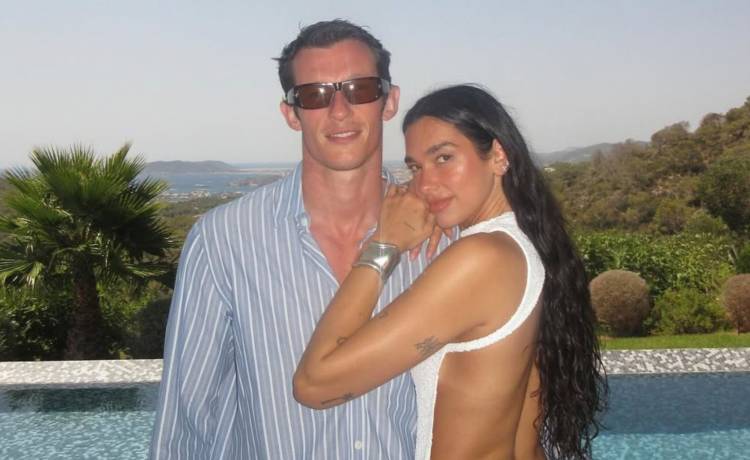 fot. Instagram @dualipa