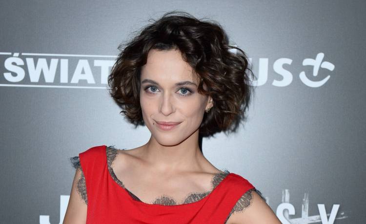 Ola Hamkało odsłoniła ciało przed kamerą. Prześwitująca koronka sporo odkrywa! [WIDEO]