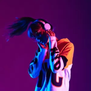 Muzyka za darmo w 2021 - sprawdzamy serwisy i aplikacje