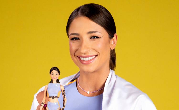 Ewa Swoboda ze swoją lalką Barbie, fot. ABACA/Abaca/East News