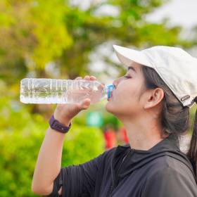 Tej wody do picia nie wybieraj. Dietetyk mówi jasno 