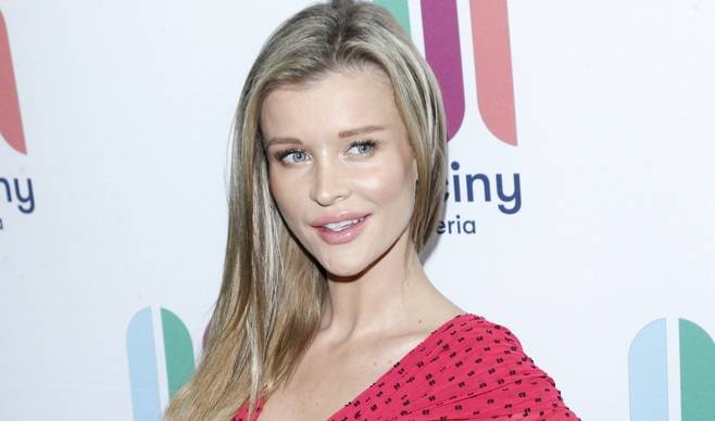 Joanna Krupa skrytykowała sposób ogłoszenia ciąży przez Katarzynę Warnke. "Nie pasowało mi to"                                                  