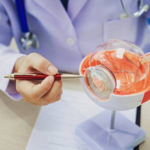 Jaki suplement pomaga na oczy i wzrok? Znajdziesz go w warzywach i owocach