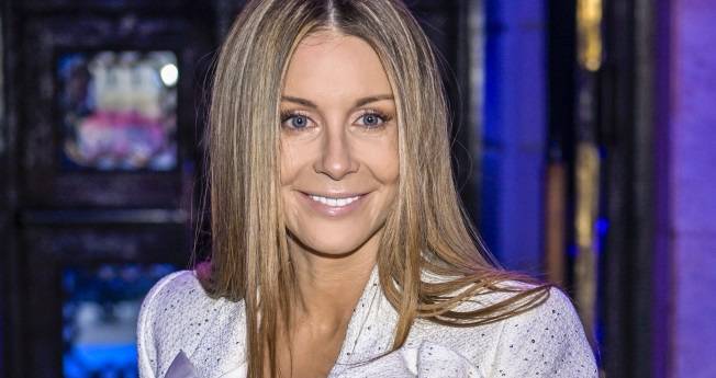 Małgorzata Rozenek w stroju kąpielowym relaksuje się w basenie. Pokazała zdjęcia z wyjazdu! "Ogień"