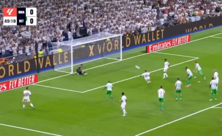 Kylian Mbappe w trakcie meczu, fot. kadr z nagrania