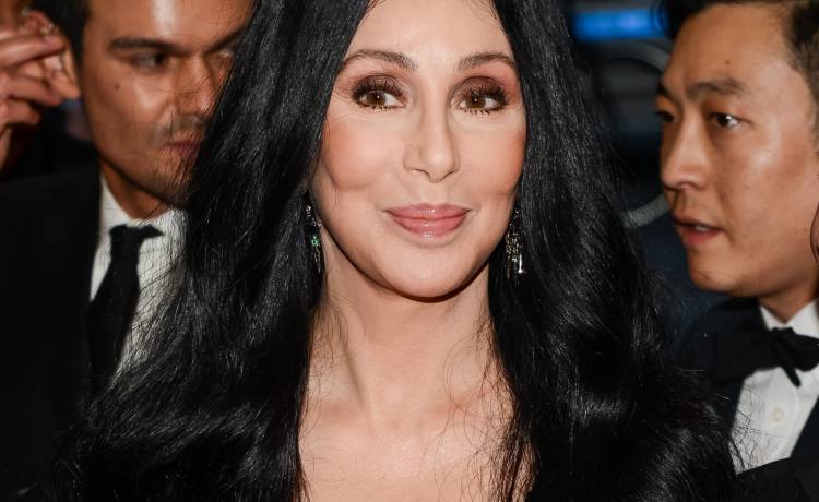 Cher pokazała się w mini. Aż trudno uwierzyć, że ma 76 lat!