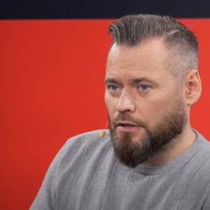 Stanowski nagrał film o Derpienski i jej partnerze. Skąd wziął się wielki majątek?