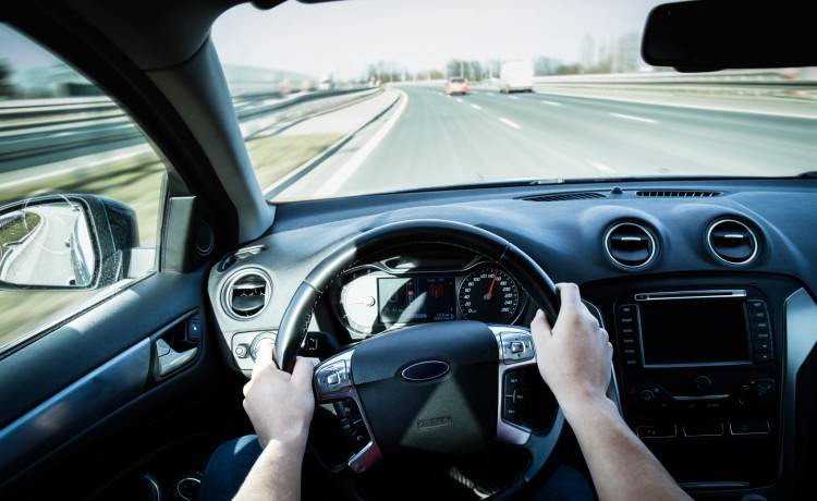 To mogło doprowadzić do drogowej tragedii. Opublikowano film ku przestrodze [WIDEO]