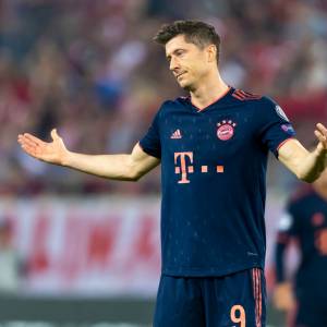 Profesjonalny gracz LoL'a wygrał z Robertem Lewandowskim! E-sportowiec ulubionym sportowcem Polaków?