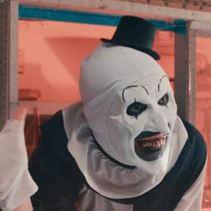 "Terrifier 2" będzie pionierem przerażających filmów? Widzowie nie mogą wytrzymać w salach kinowych!