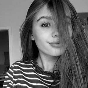 Oliwia Bieniuk znowu zachwyca. Dziewczyna opublikowała w sieci efekty niezwykłej sesji zdjęciowej 