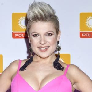 Istny szał na głowie Magdaleny Narożnej. Tak wokalistka "Pięknych i Młodych" pokazała się internautom! [ZDJĘCIA]