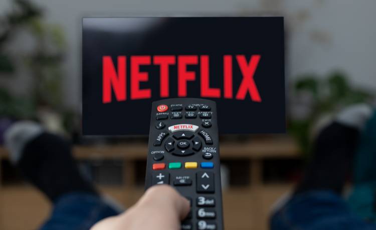 Netflixowe propozycje na grudzień. Te premiery warto zobaczyć!