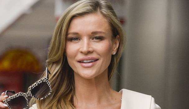 Ciężarna Joanna Krupa na zaskakującym zdjęciu. Z ukrycia sfotografował ją sam Marcin Tyszka! 