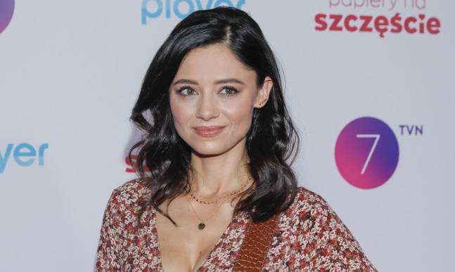 Ada Kalska zmysłowo. Gwiazda "Papierów na szczęście" dawno nie dodała tak gorącego kadru. "Obłędnie wyglądasz" [ZDJĘCIE]