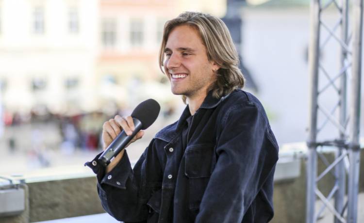 Maciej Musiał pokazał zdjęcie z ojcem. Mało kto wiedział, że to także znany aktor! 