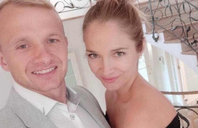 Wakacyjne figle Pawła i Marty z programu: "Rolnik szuka żony" zatrzymane w kadrze. W komentarzach odniesienie do brata rolnika i Marty Manowskiej [ZDJĘCIA]   