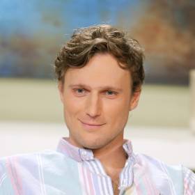 Karol Dziuba zagra w „Komisarzu Alexie”. Od lat jest związany z tą aktorką