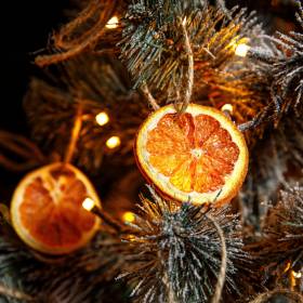 Świąteczny zapach w domu? Tak przygotujesz naturalne odświeżacze powietrza