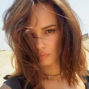 Natalia Szroeder pręży się przed obiektywem. Nagranie ze zmysłowej sesji zdjęciowej zachwyciło internautów!