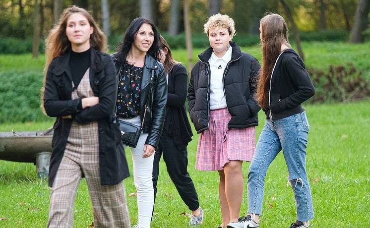 "Projekt Lady" sezon 6. odcinek 6. Bliscy „wpadną” w odwiedziny. „Polecimy z dymem, a Ojrzanów nieubezpieczony”