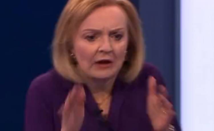 Podczas debaty na żywo dziennikarka zemdlała [WIDEO]