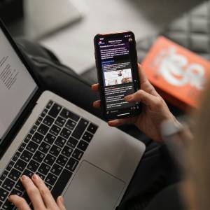 Witryna, która mówi: „Zostań” – jak landing page i narzędzie do email marketingu zmieniają zasady gry