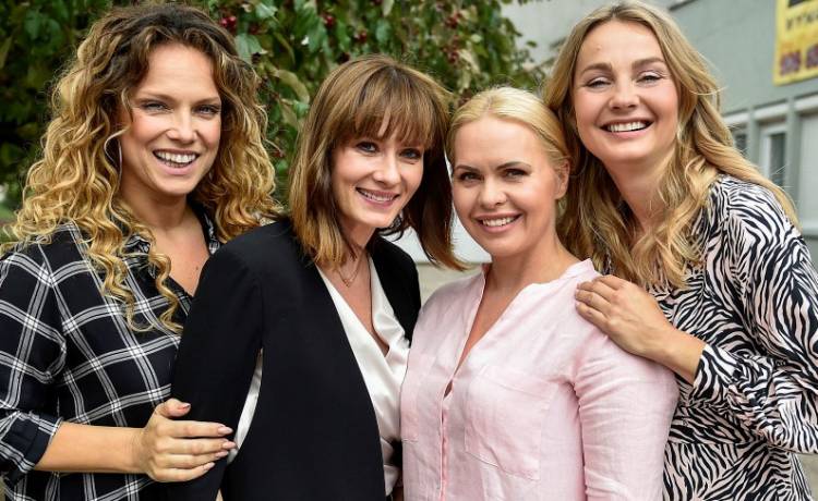 "Przyjaciółki" bez największych gwiazd? Agnieszka Sienkiewicz opublikowała zdjęcie z planu serialu