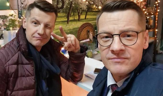 Marcin i Rafał Mroczkowie jako dzieci. Tak wyglądali na długo przed "M jak miłość" [ZDJĘCIE]                                                                                                                                             