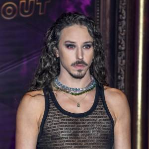 "Nie jest to łatwe". Michał Szpak o byciu jurorem w "Czas na show. Drag Me Out"