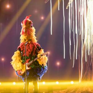 "Mask Singer". Kim jest Kogut? Widzowie twierdzą, że w końcu go rozpracowali. "Teraz już na 100%"