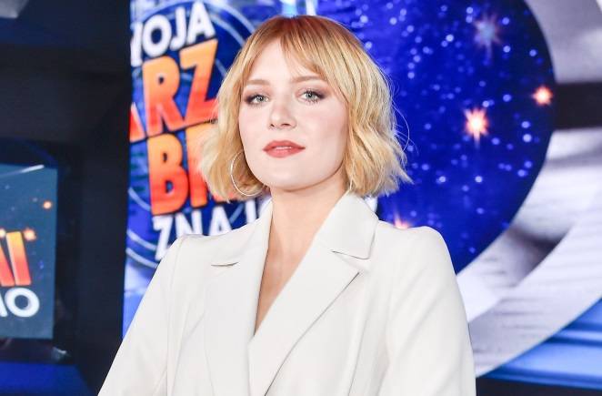 Ula z „M jak miłość”. Iga Krefft wygina się w skąpej kreacji „Ale się wyrobiłaś”