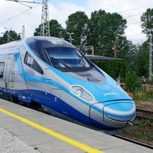 PKP Intercity idzie na zakupy. Pendolino nie będą jedynymi szybkimi pociągami?