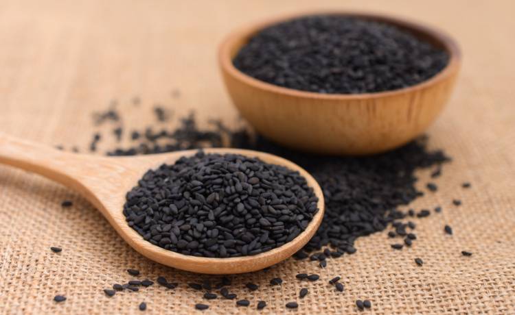 GIS ostrzega. Tlenek etylenu w trzech partiach czarnego sezamu