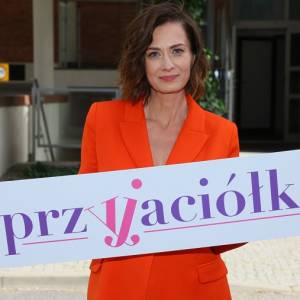 Anita Sokołowska weszła na plan "Przyjaciółek". Internauci piszą o powrocie Zuzy!