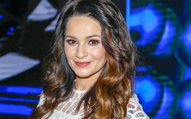 Uwodzicielska Ewelina Lisowska w bikini. Odsłoniła swoje tatuaże 