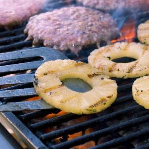 Apetyczne dodatki do grilla? Sprawdź proste przepisy!