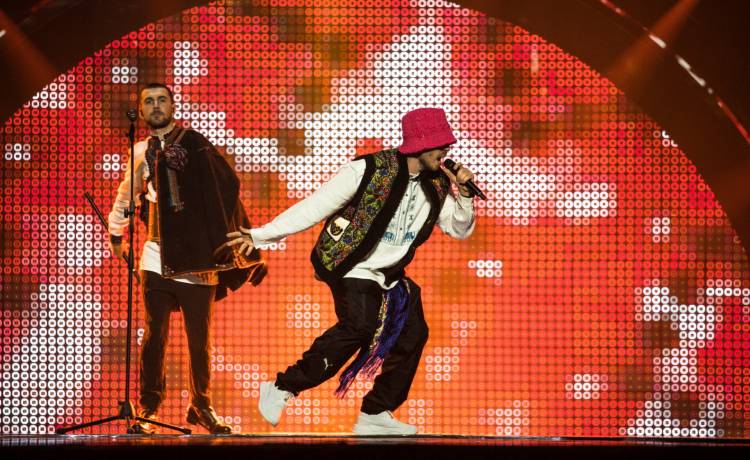 Eurowizja 2022. Kalush Orchestra z Ukrainy wygrali konkurs. Wystosowali dramatyczny apel [WIDEO]