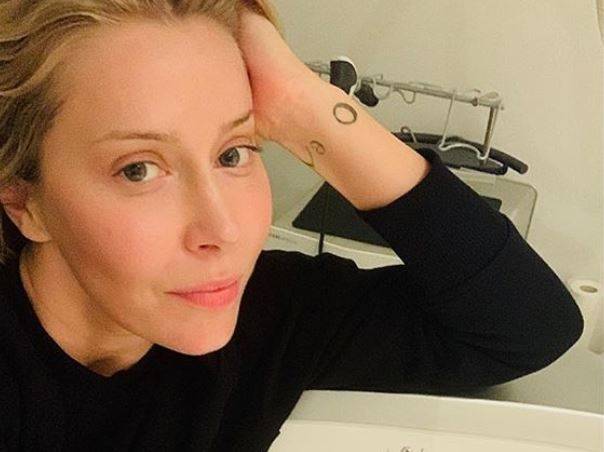 Katarzyna Warnke w mocnych słowach o macierzyństwie: "Następuje dewastacja, kiedy wychodzi z ciebie dziecko"