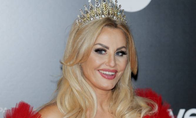 Dagmara Kaźmierska pozuje w bikini po zabiegu odsysania tłuszczu. "Piękna figura" [FOTO]