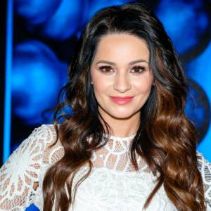 Ewelina Lisowska pochwaliła się zgrabnymi nogami. Przyznała też, że trochę przytyła