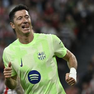 Robert Lewandowski dogada się z każdym. W tylu językach potrafi mówić