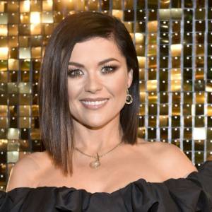 Katarzyna Cichopek prezentuje wdzięki w skąpej bieliźnie! Delektowała się ciastkami w łóżku [FOTO]