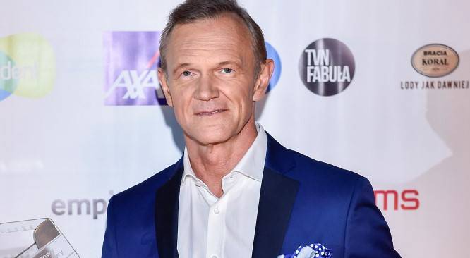 Cezary Pazura zaprezentował umięśnioną sylwetkę. Internauci zaskoczeni: "Pan Czarek wymiata!"