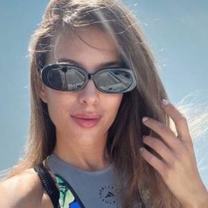 Ewa Chodakowska zmieniła kolor włosów i zrzuciła ubrania. Nie krępował jej obiektyw [WIDEO]