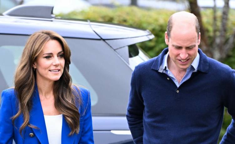 Dzieci Williama i Kate nie do poznania na kartce bożonarodzeniowej