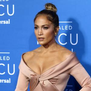  Jennifer Lopez przeszła metamorfozę! W takim wydaniu dawno jej nie widzieliśmy!