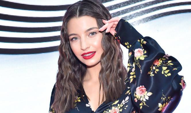 Julia Wieniawa niczym Jennifer Lopez? Aktorka tańczy słynny układ z Super Bowl 